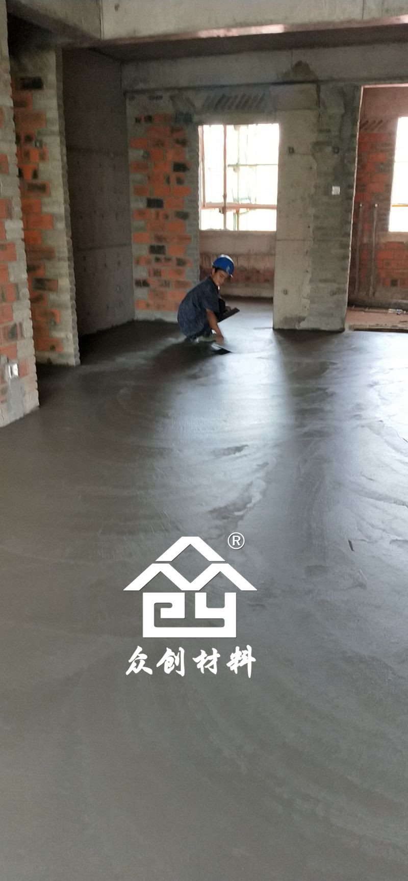 HKS改性聚丙烯保(bǎo)溫隔聲闆現場(chang)施工現場-抹平(píng)