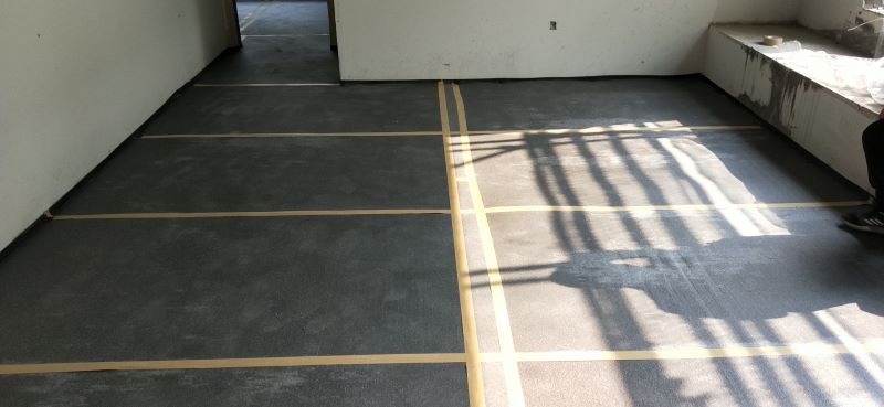 杭(hang)州濱江(jiang)錦粼府(fǔ)現場改(gai)性聚丙(bǐng)烯保溫(wēn)隔聲闆(pǎn)現場鋪(pu)設